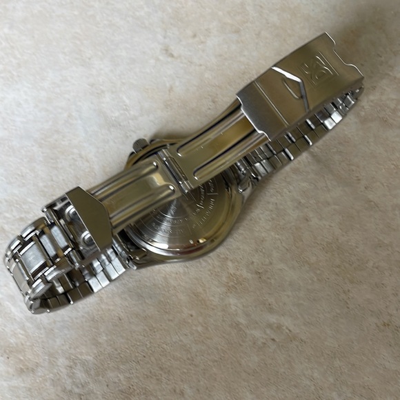 Armitron men battery water resistant 100ft stainless steel date&day - Picture 7 of 8